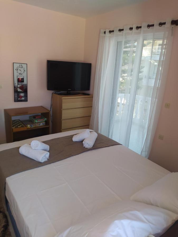Anestis Apartment Akrata Extérieur photo